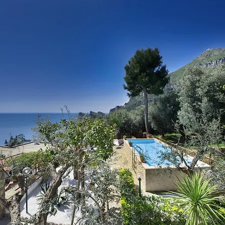 Sleeps 10 Pool Air Con Wifi וילה