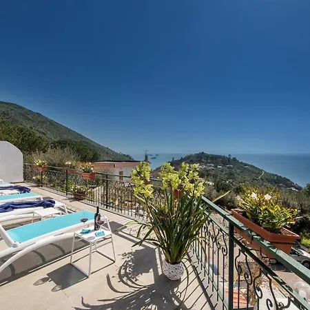 Sleeps 10 Pool Air Con Wifi * נראנו